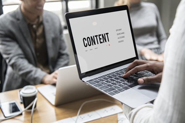 Content hướng đến lợi ích người đọc sẽ làm cho họ cảm nhận được tầm quan trọng và điểm mạnh của sản phẩm, dịch vụ mà website của bạn đang cung cấp - nguồn ảnh: internet.